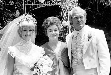 Terry Bradshaw married JoJo Starbuck on 1976.